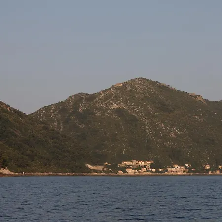 By The Sea - Mljet - 22328 شقة *